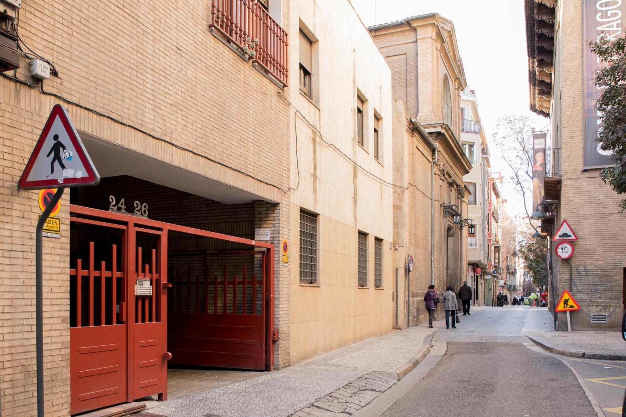 Apartamentos Sabinas Zaragoza Centro Εξωτερικό φωτογραφία